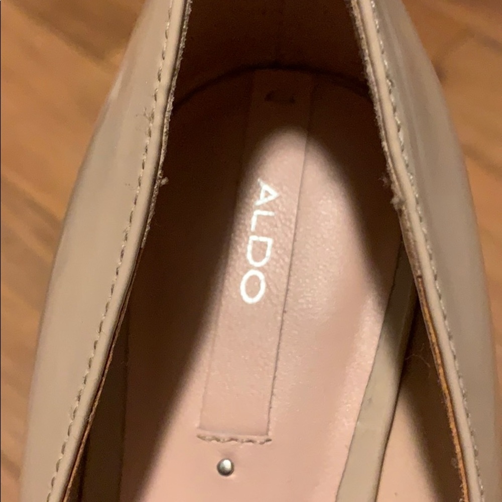 Heels - Picture 3 of 4